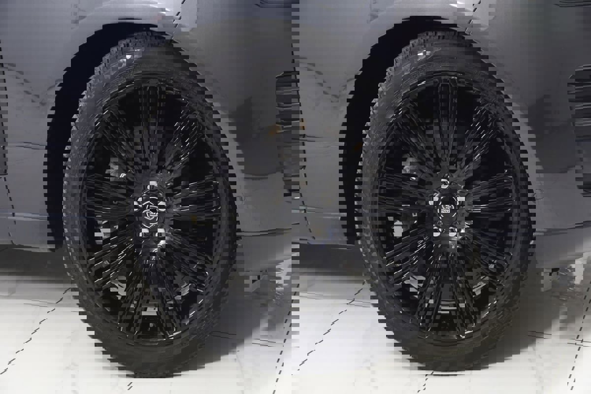 Used 2021 Land Rover Range Rover P525 Westminster Edition image 17