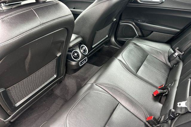 Used 2023 Alfa Romeo Giulia Sprint RWD image 12