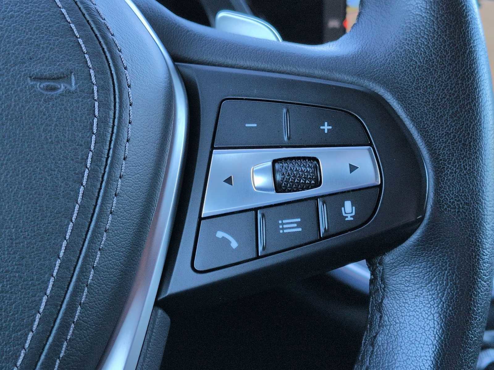 Used 2023 BMW X5 xDrive40i w/ Parking Assistance Package image 27