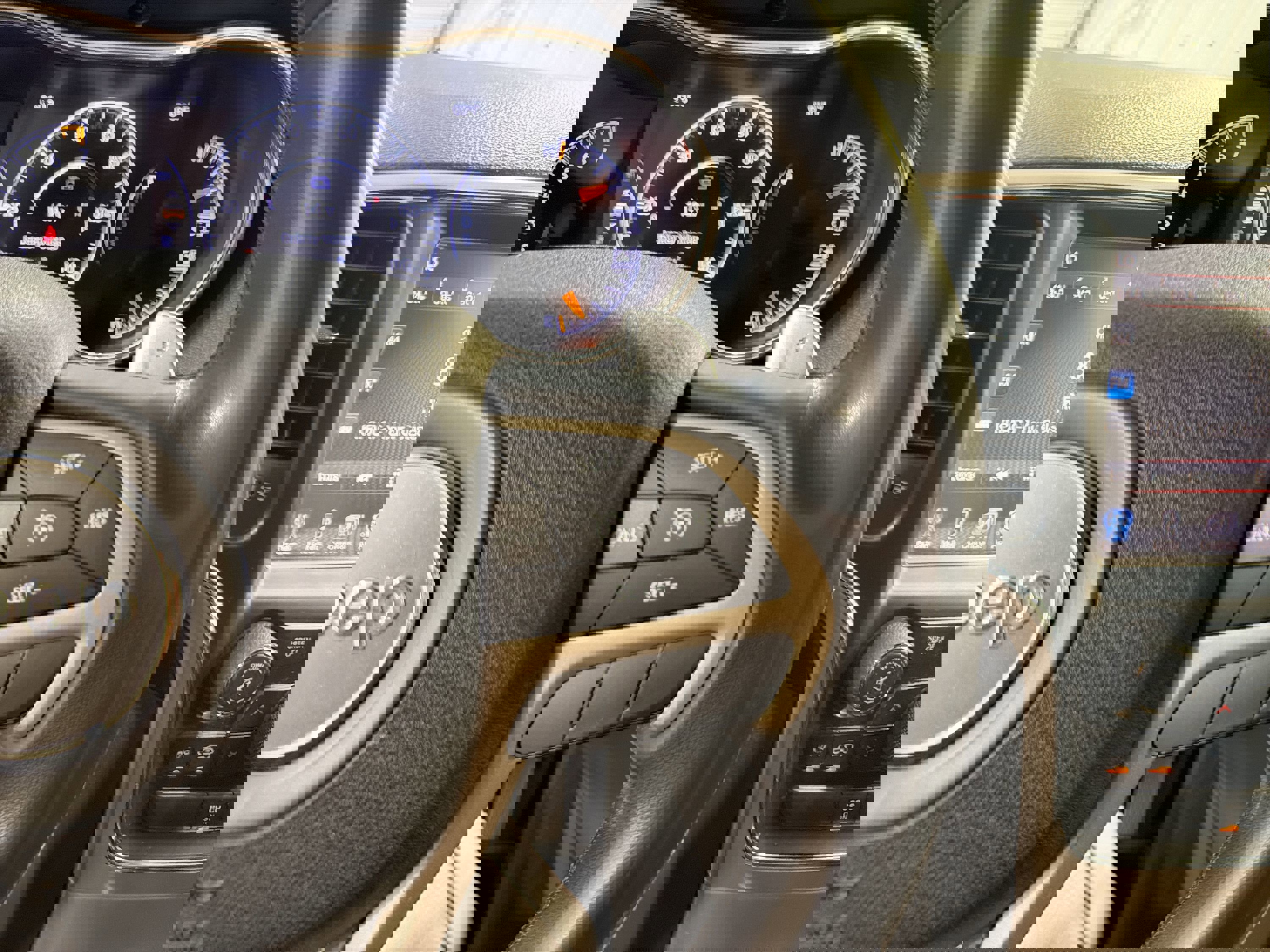 Used 2015 Jeep Grand Cherokee Altitude image 15