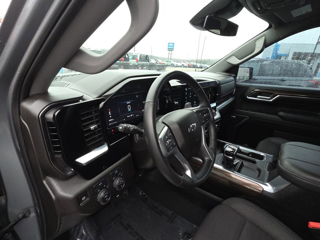 Used 2024 Chevrolet Silverado 1500 RST w/ Convenience Package II image 15