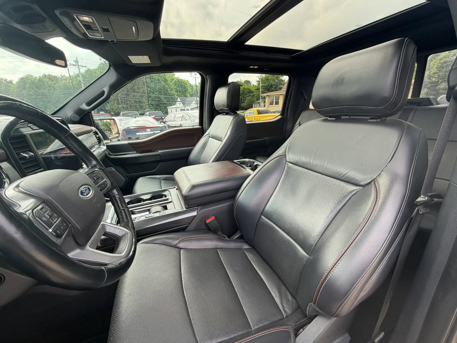 Used 2021 Ford F150 Lariat w/ Equipment Group 502A High AWD/4WD image 5