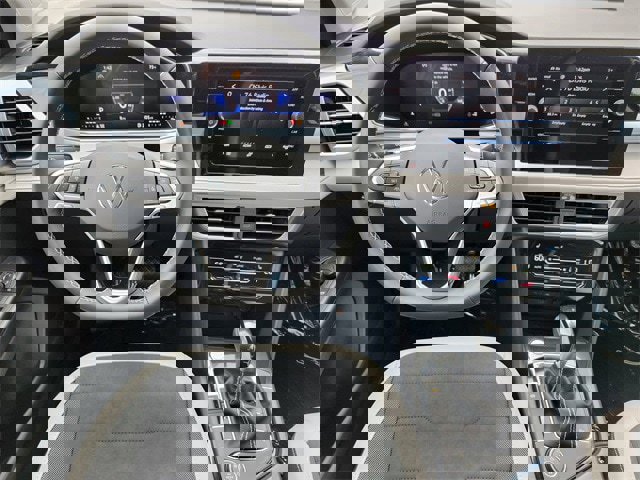 New 2025 Volkswagen Taos SE image 24