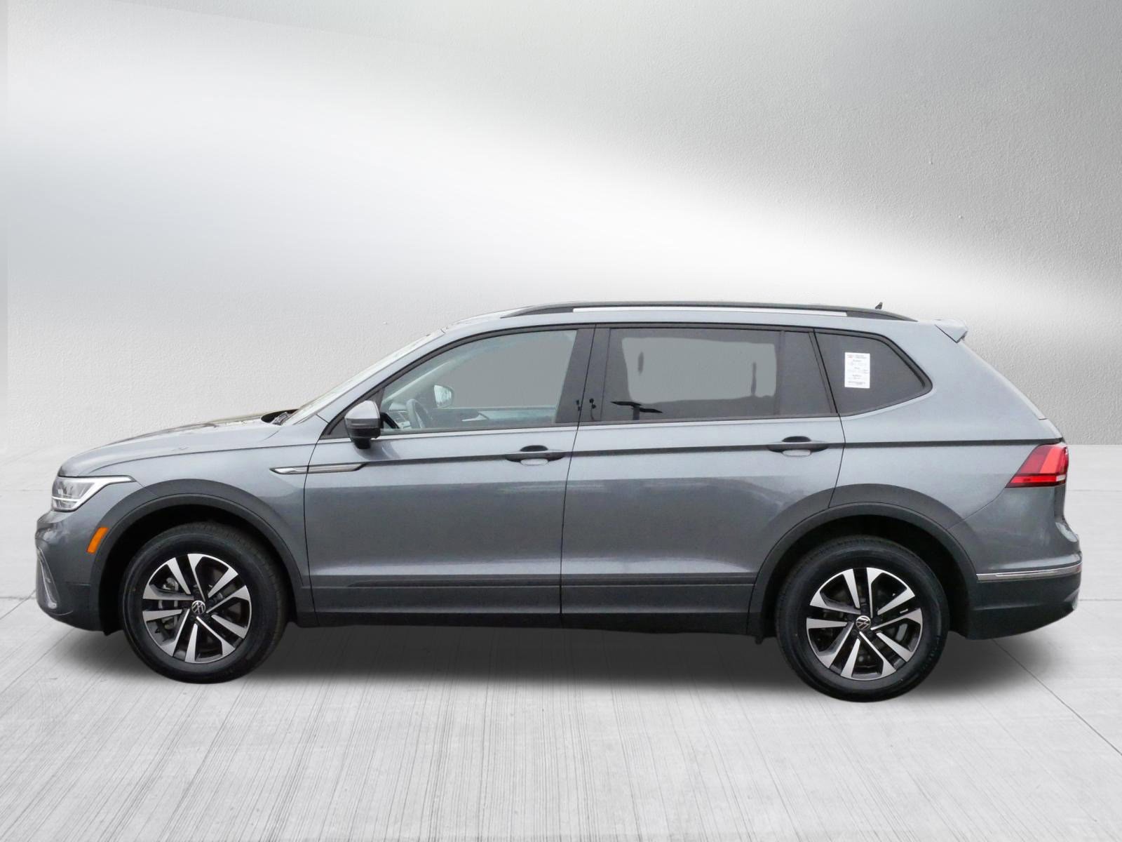 Certified 2023 Volkswagen Tiguan S AWD/4WD image 4