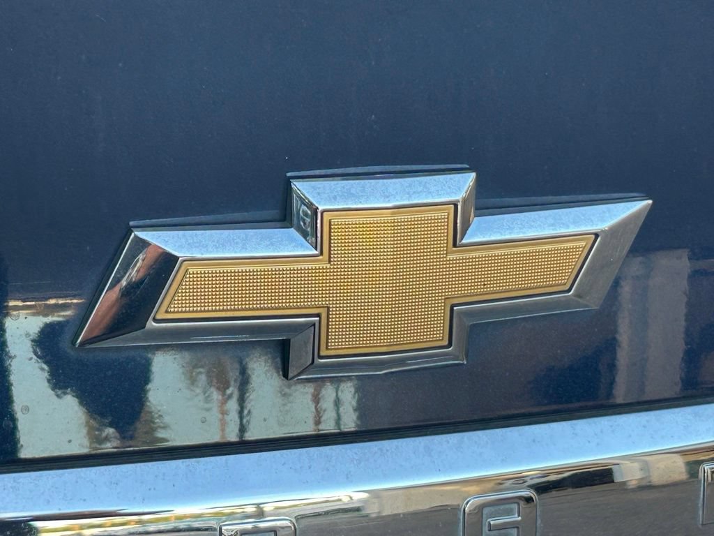 Used 2018 Chevrolet Impala LT w/ Sunroof and Spoiler Package FWD image 25