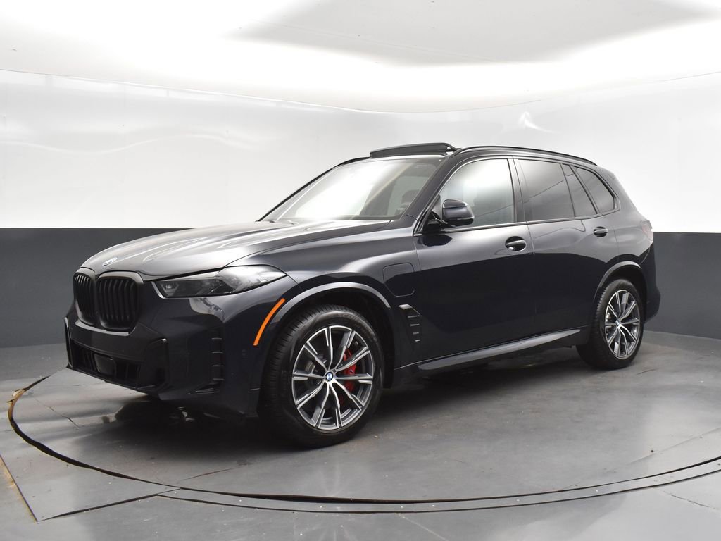 Certified 2026 BMW X5 xDrive50e w/ M Sport Package AWD/4WD image 1