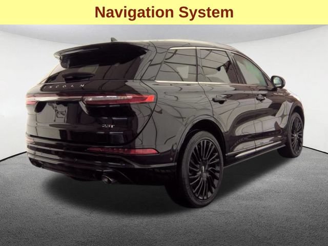 Used 2022 Lincoln Corsair Reserve w/ Equipment Group 201A AWD/4WD image 4