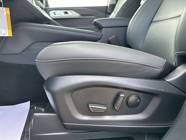 New 2026 Ford Explorer Active w/ Active Comfort Package AWD/4WD image 16