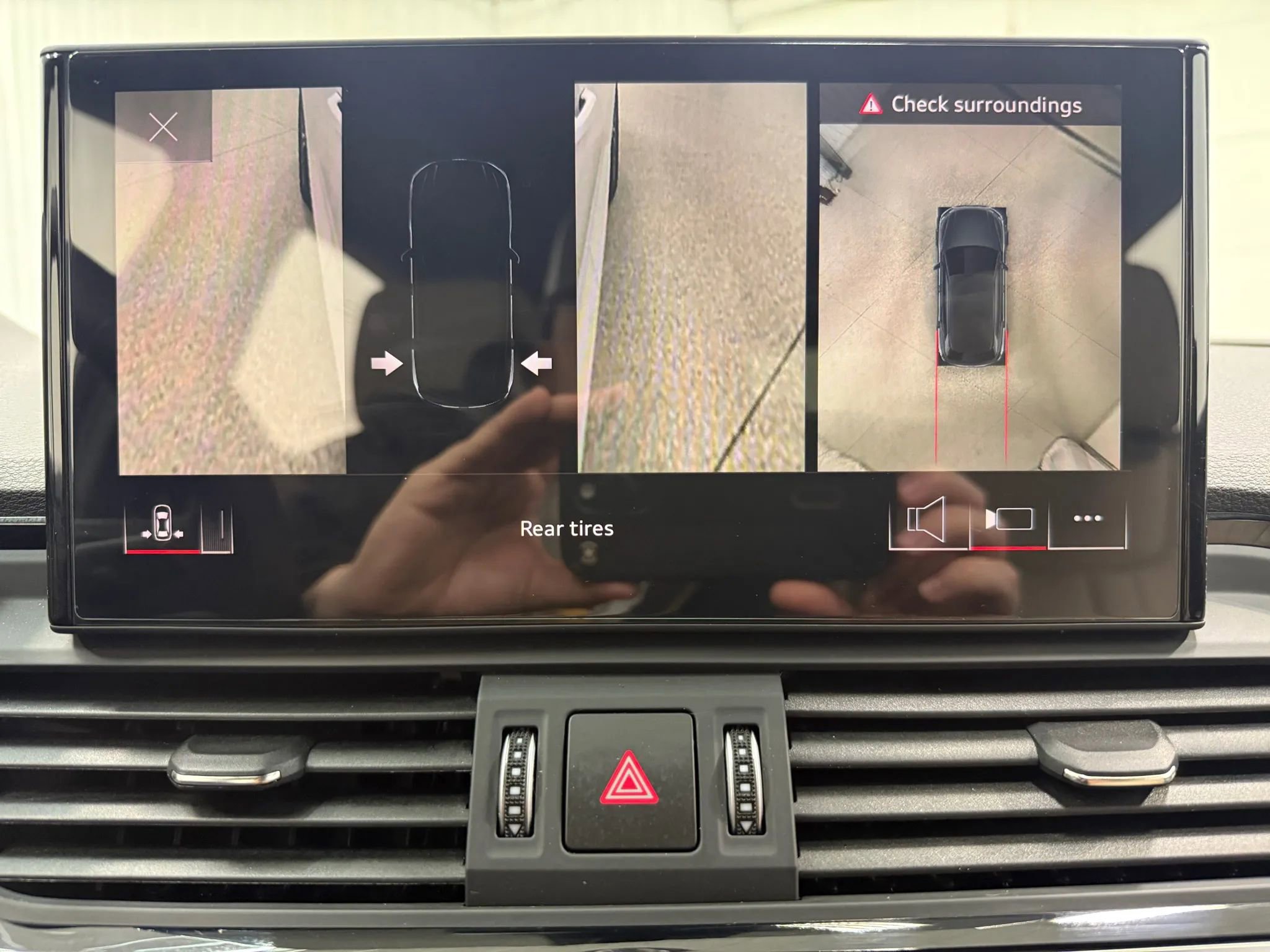 Used 2025 Audi Q5 e Premium Plus w/ Premium Plus Package image 29