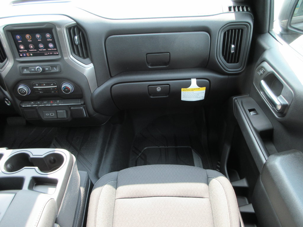 New 2026 Chevrolet Silverado 1500 Custom w/ Turbomax Blackout Package AWD/4WD image 18