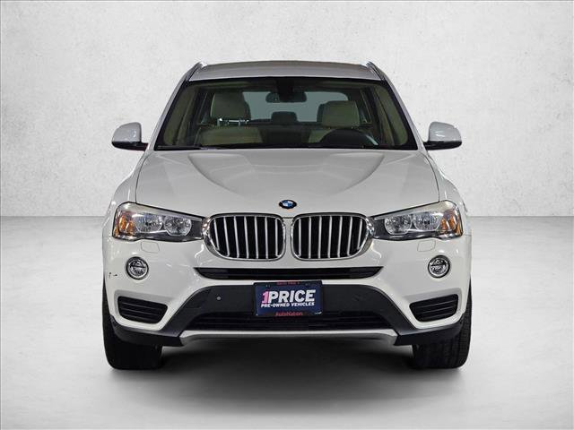 Used 2017 BMW X3 sDrive28i image 2