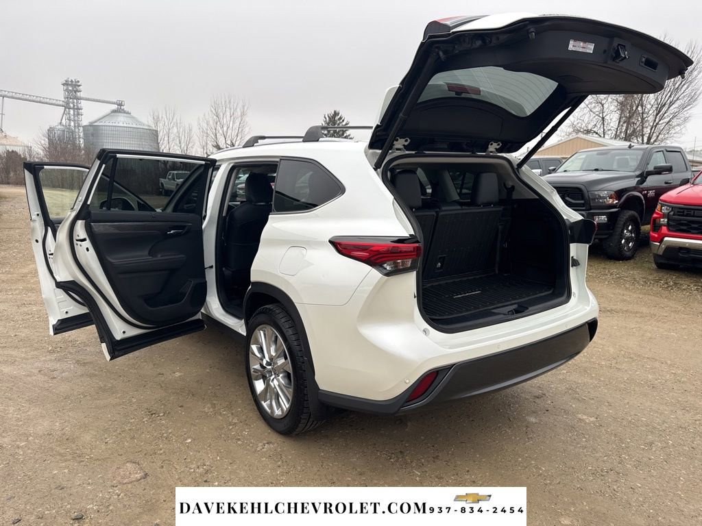 Used 2020 Toyota Highlander Limited image 34
