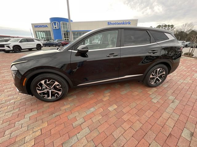 Used 2025 Kia Sportage EX image 27