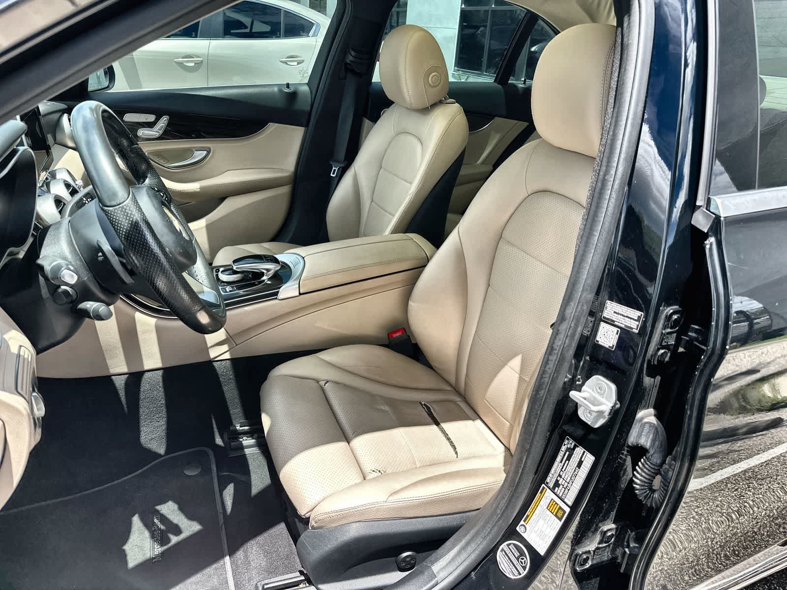 Used 2015 Mercedes-Benz C 300 Sedan image 3