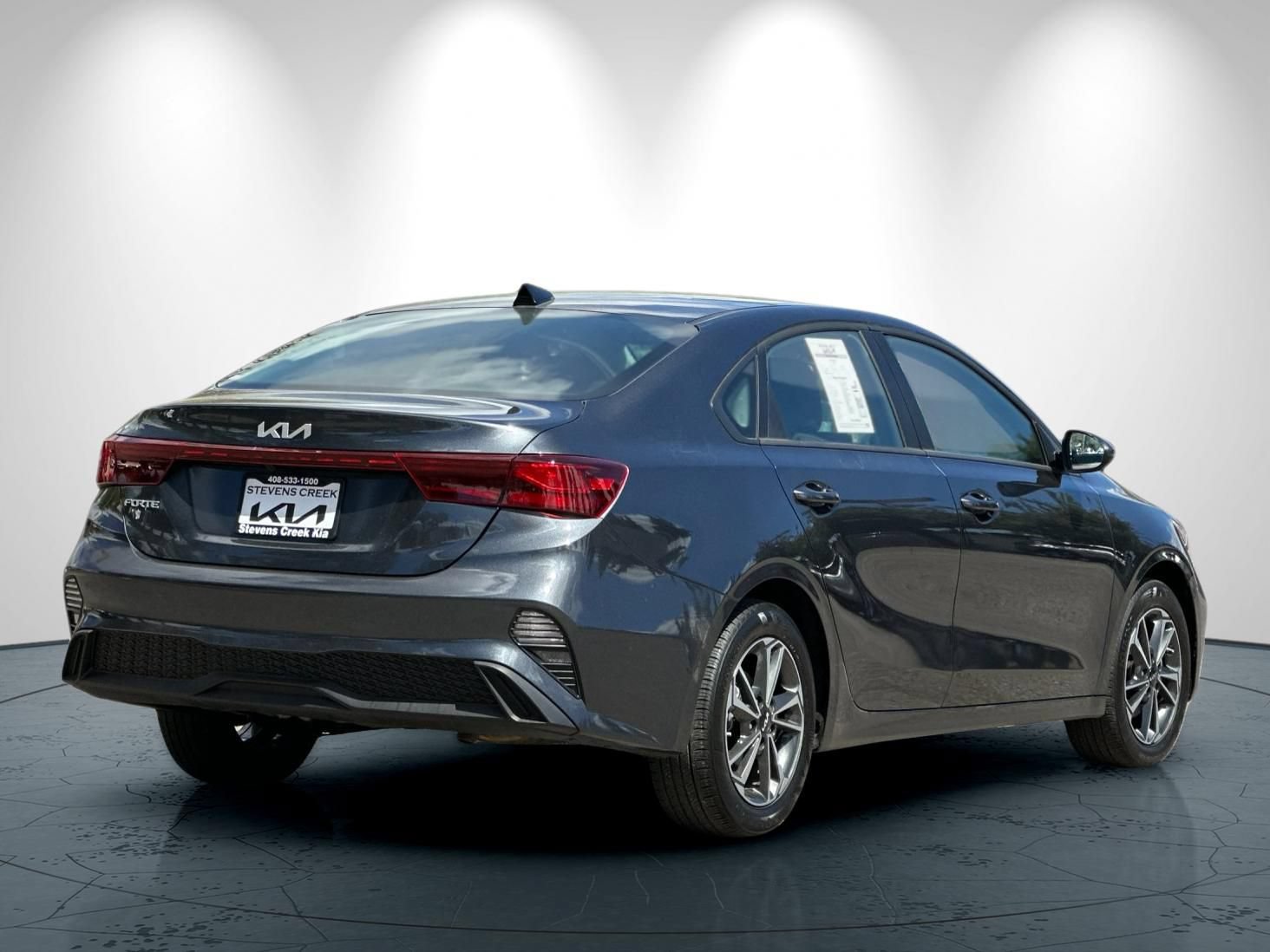 Used 2024 Kia Forte LXS FWD image 4