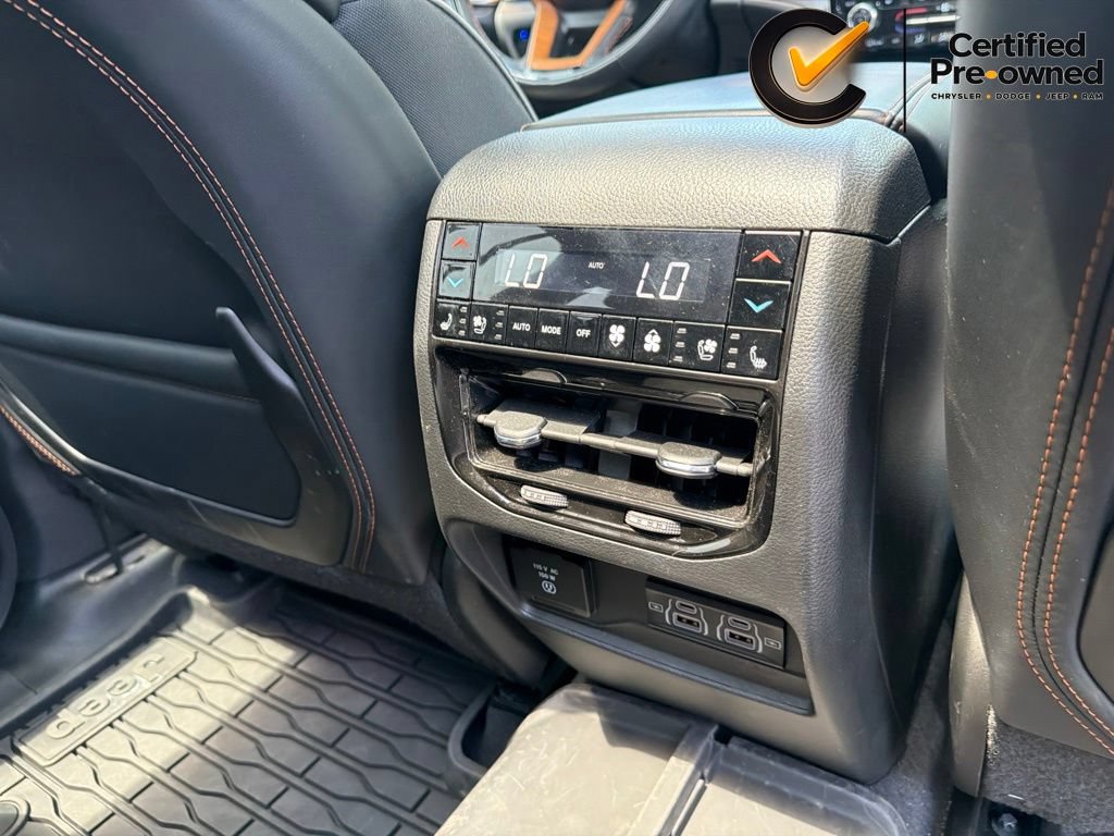 Certified 2023 Jeep Grand Cherokee Summit AWD/4WD image 32