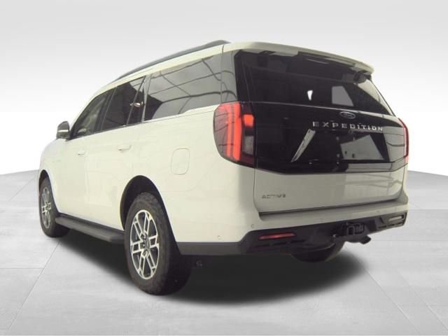 Used 2025 Ford Expedition Active AWD/4WD image 8