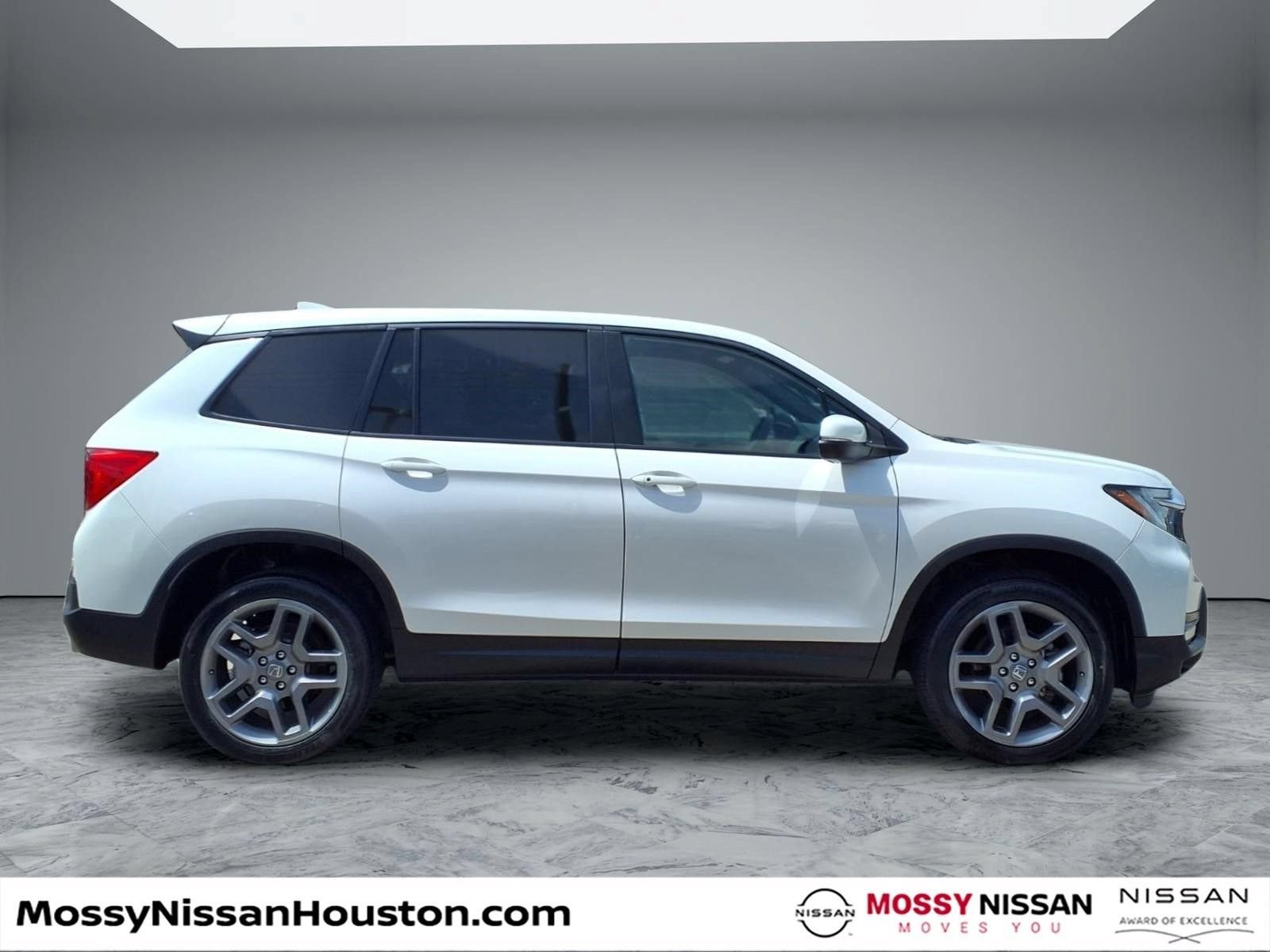 Used 2023 Honda Passport EX-L image 8