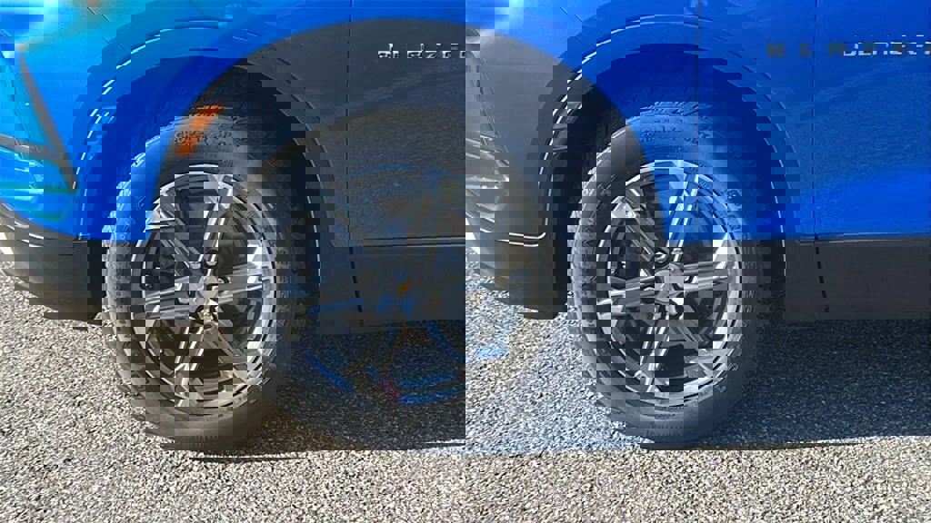 New 2025 Chevrolet Blazer LT w/ Driver Confidence Package image 9