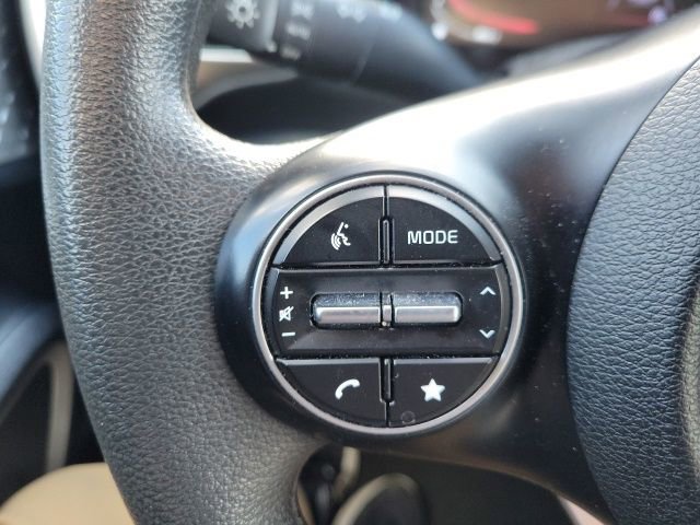 Used 2024 Kia Soul LX w/ Option Group 015 FWD image 11