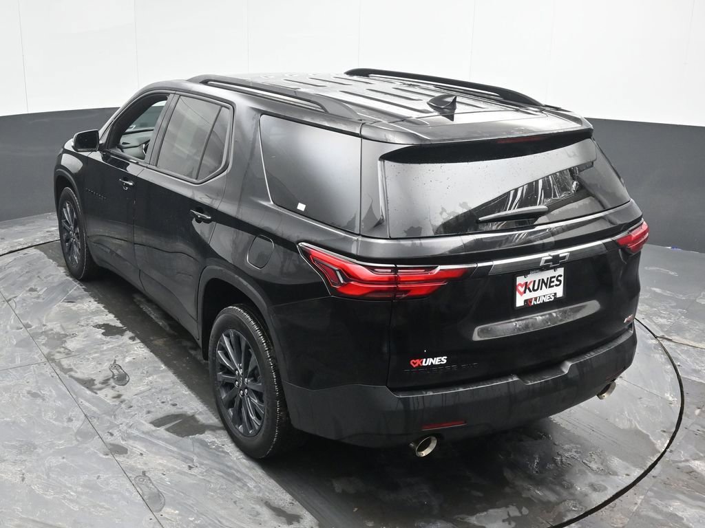 Used 2023 Chevrolet Traverse RS image 43