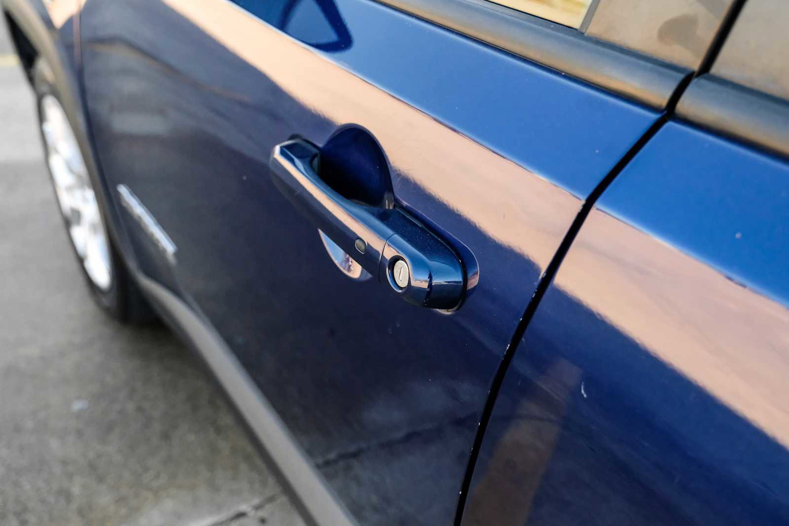 Used 2017 Jeep Renegade Latitude w/ Cold Weather Group image 37