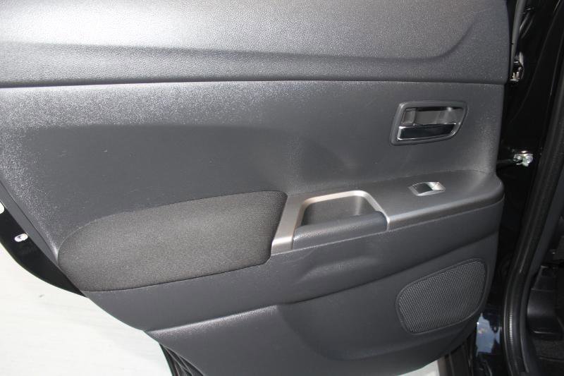 Used 2019 Mitsubishi Outlander Sport SE FWD image 14