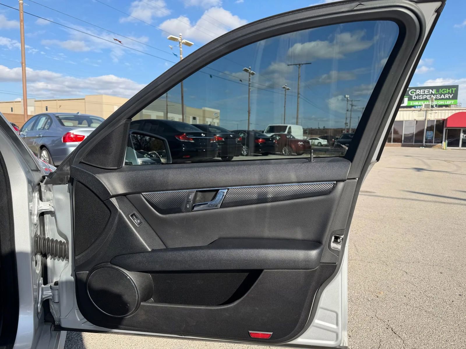 Used 2011 Mercedes-Benz C 300 4MATIC Sedan image 12