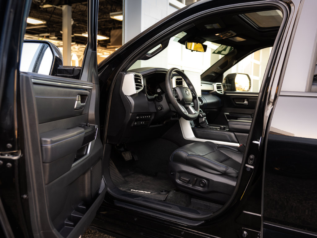 Used 2024 Toyota Tundra Platinum AWD/4WD image 29