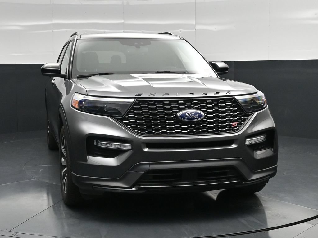 Used 2023 Ford Explorer ST AWD/4WD image 4