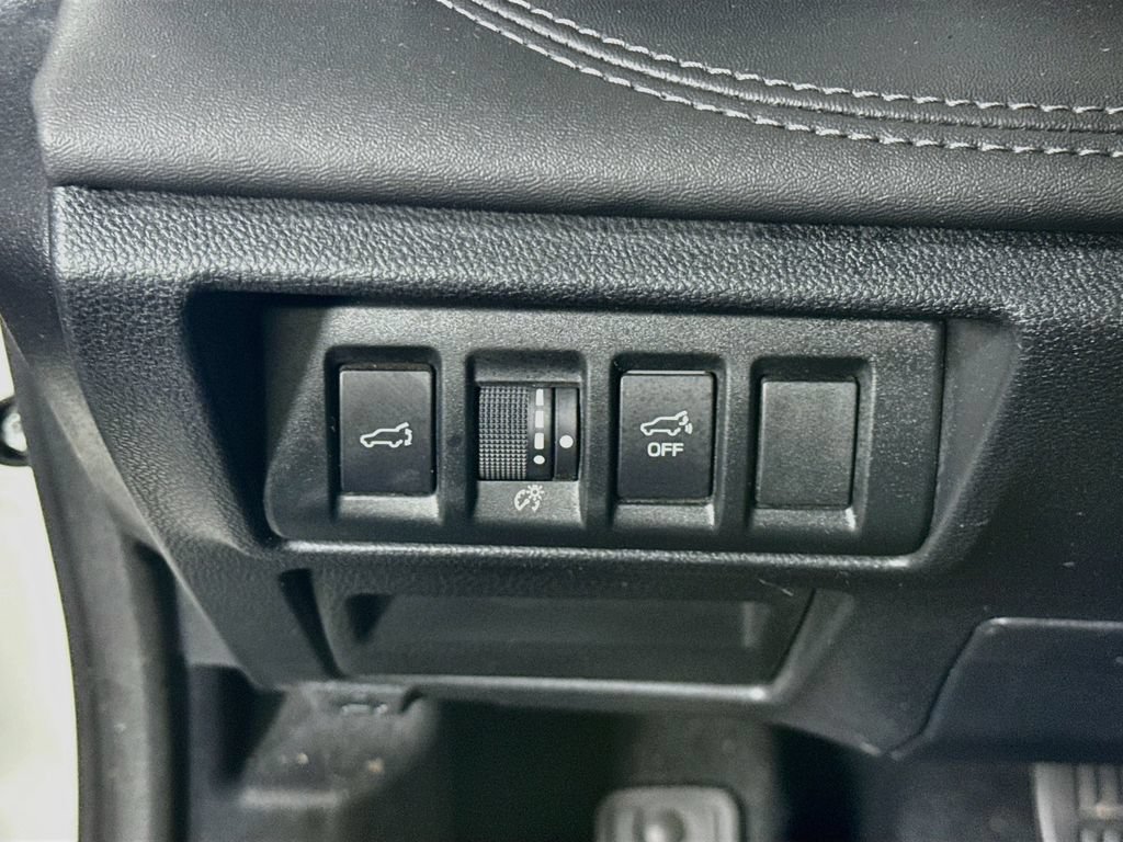 Used 2020 Subaru Outback Touring AWD/4WD image 19
