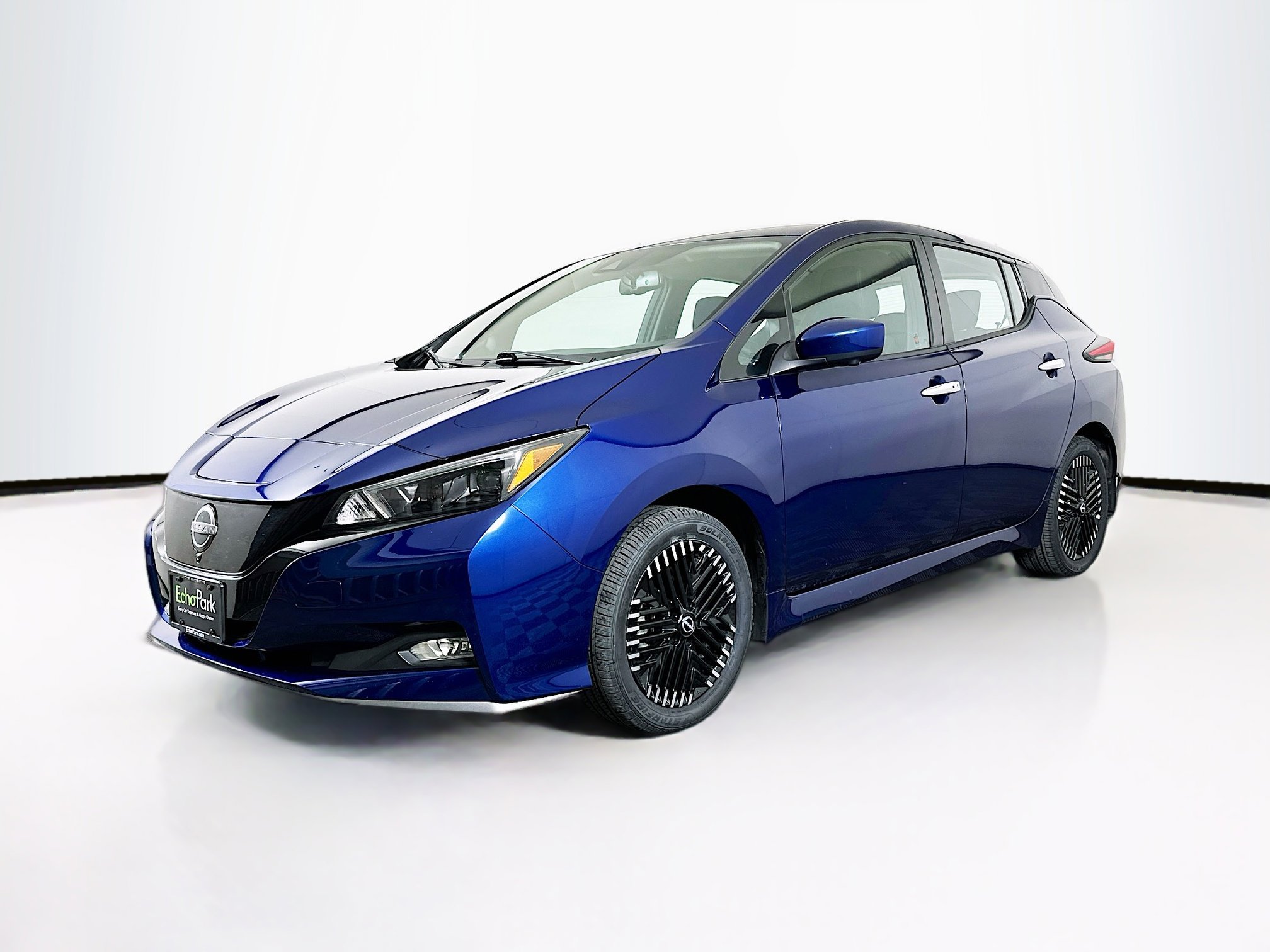 Used 2025 Nissan Leaf SV Plus FWD image 3