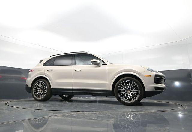 Used 2022 Porsche Cayenne Platinum Edition AWD/4WD image 28