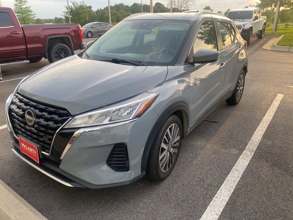 Used 2022 Nissan Kicks SV FWD image 3
