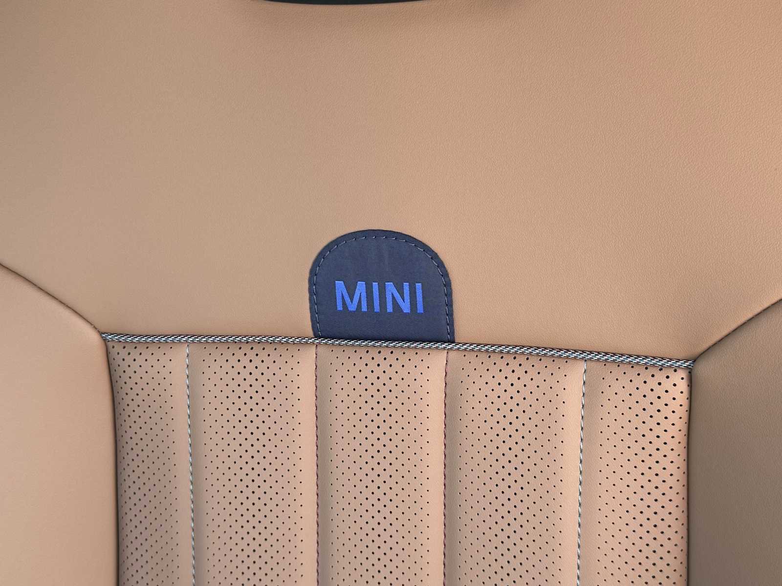 New 2025 MINI Cooper Countryman S w/ Comfort Package Max image 11