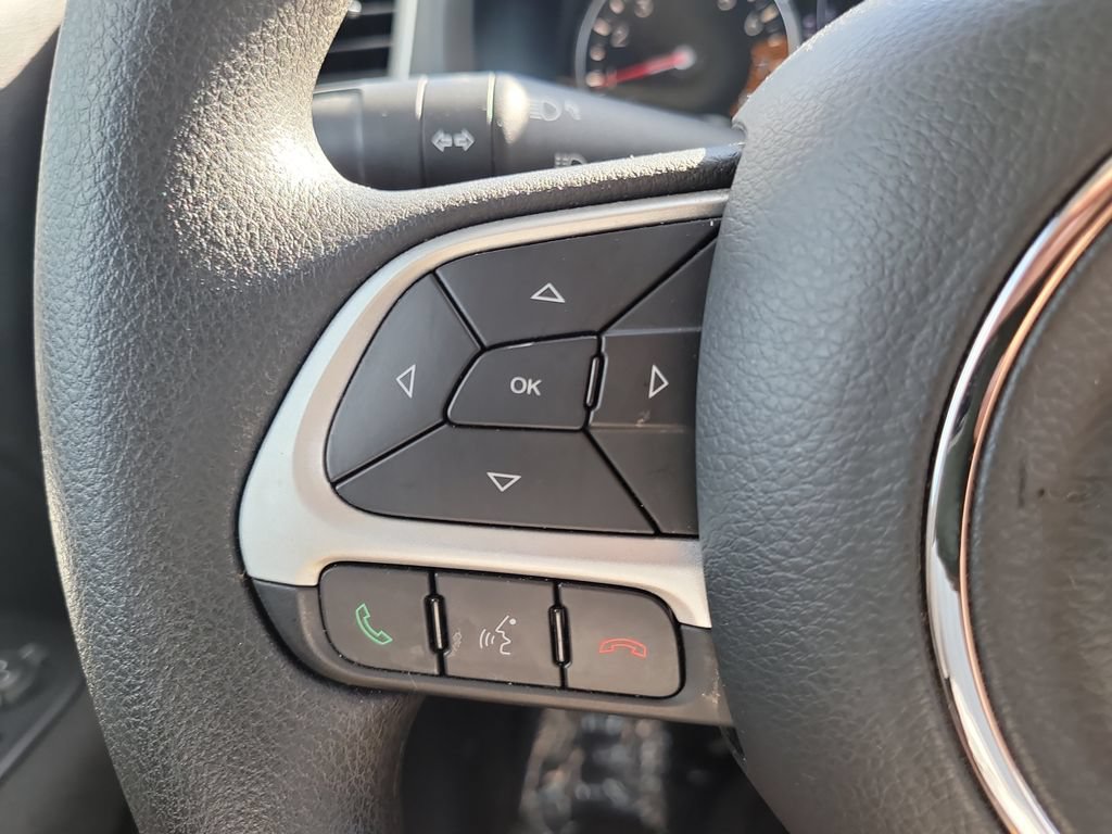 Certified 2020 Jeep Renegade Sport w/ Sport Appearance Group FWD image 29