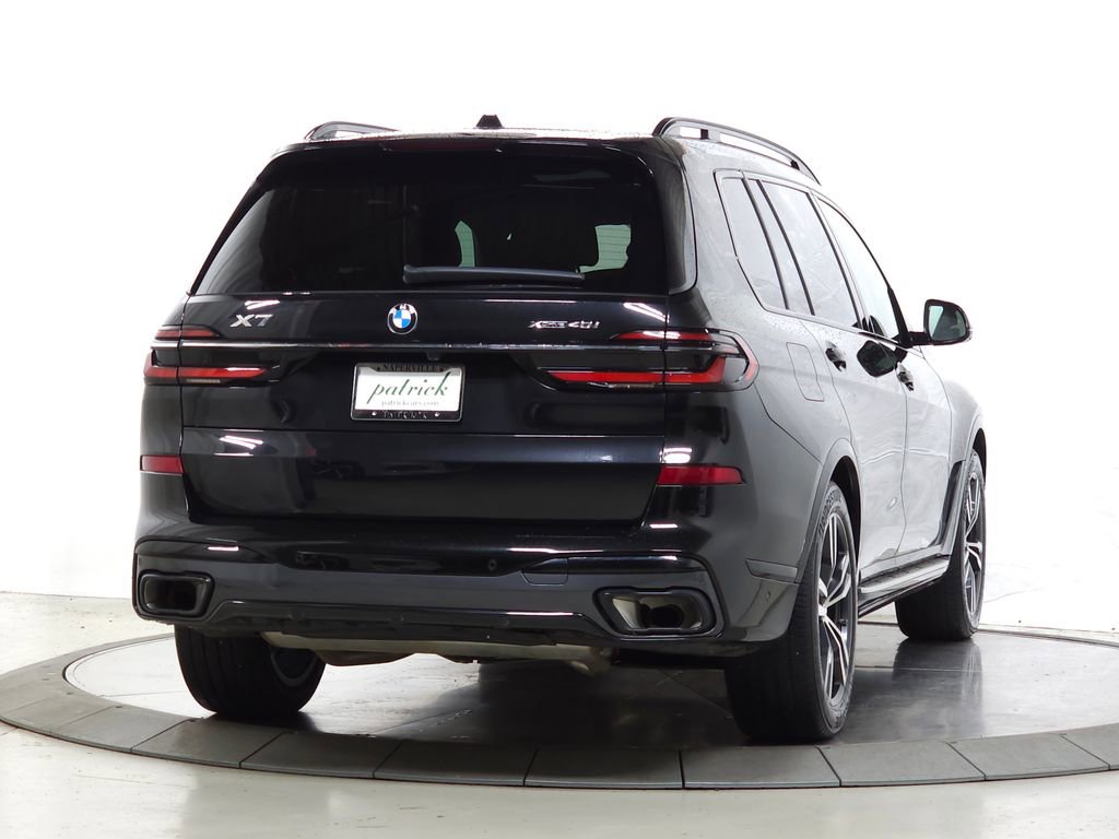 Used 2023 BMW X7 xDrive40i w/ M Sport Package AWD/4WD image 9