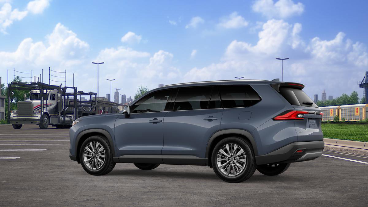 New 2026 Toyota Grand Highlander Platinum image 5