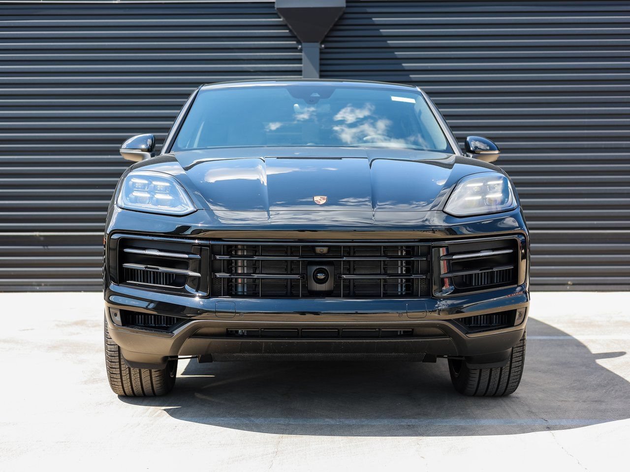 New 2026 Porsche Cayenne E-Hybrid Coupe AWD/4WD image 10