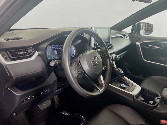 Used 2020 Toyota RAV4 XSE w/ XSE Grade Weather Package AWD/4WD image 10