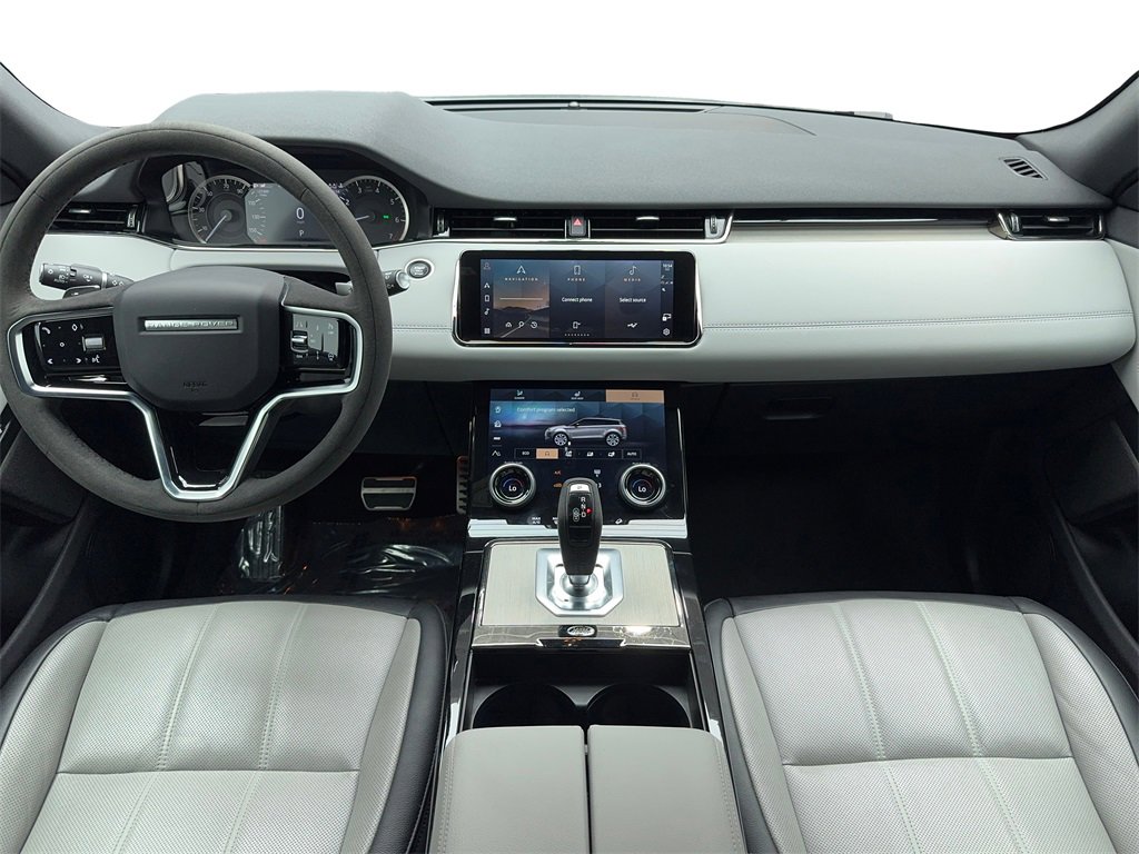 Used 2023 Land Rover Range Rover Evoque R-Dynamic SE image 16