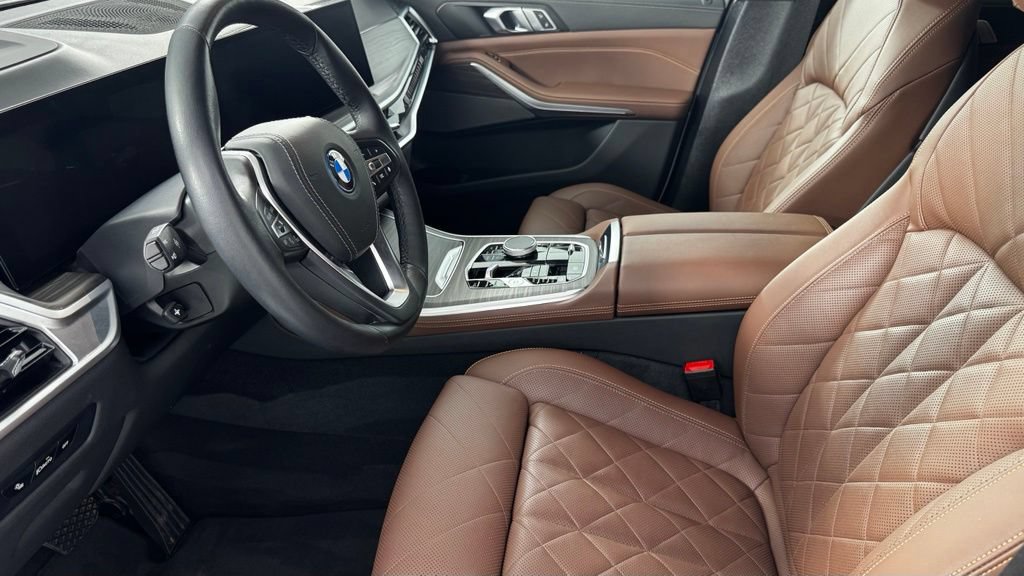 Used 2024 BMW X5 xDrive50e w/ Premium Package AWD/4WD image 14