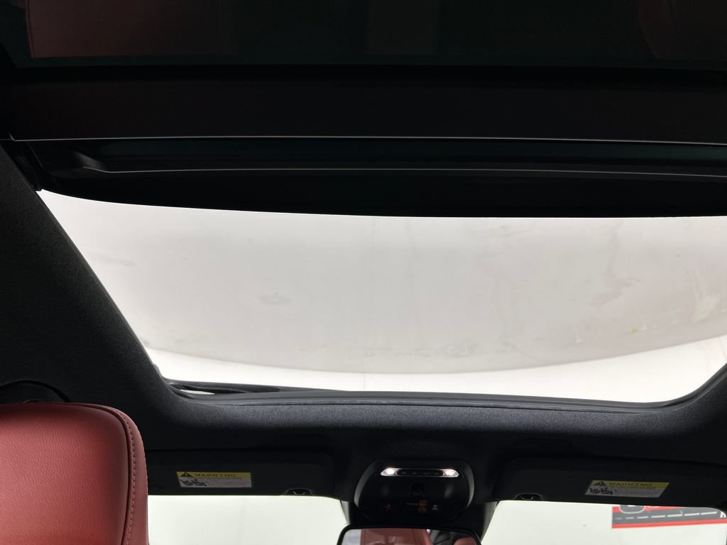 Used 2019 Volvo XC40 T5 Momentum AWD/4WD image 18