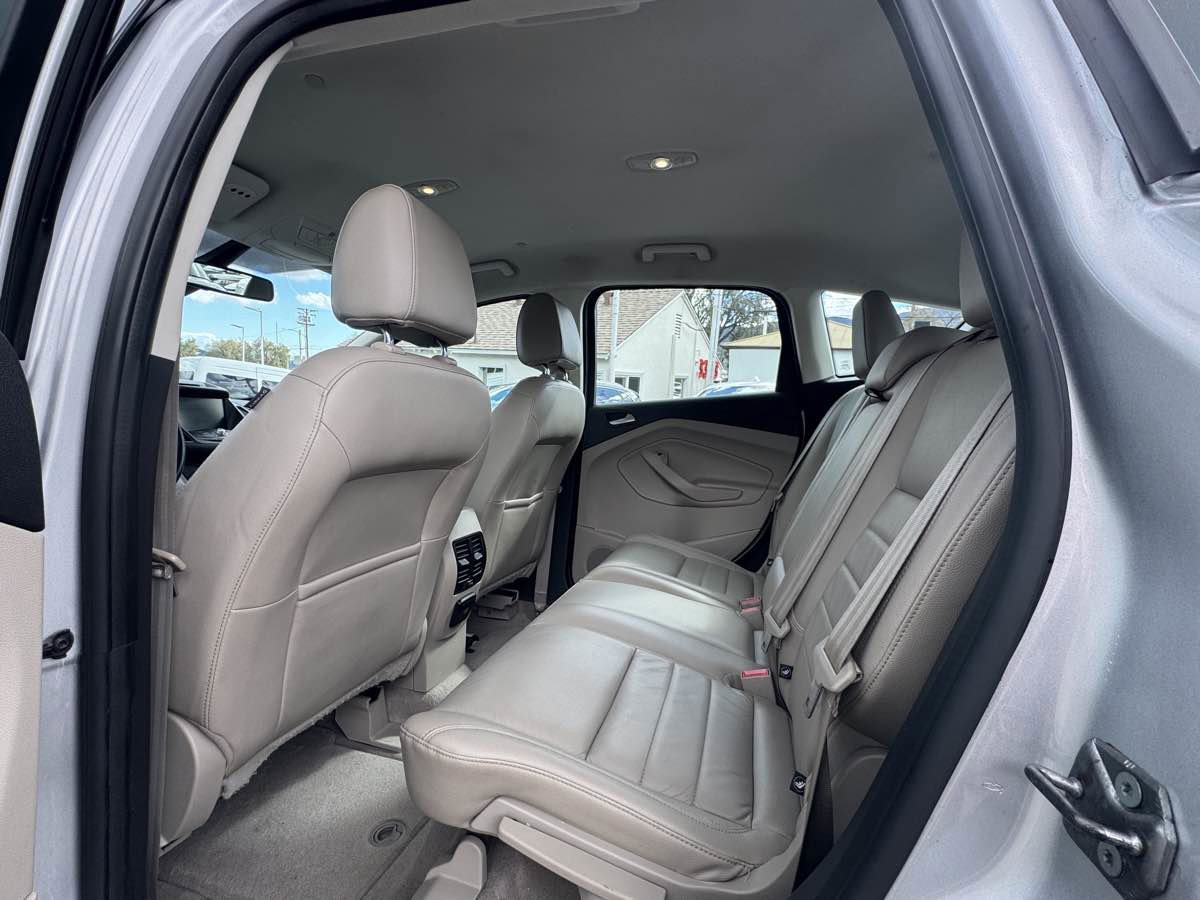 Used 2013 Ford C-MAX Energi SEL image 18