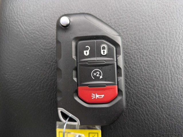 Certified 2025 Jeep Wrangler Unlimited Sport AWD/4WD image 31