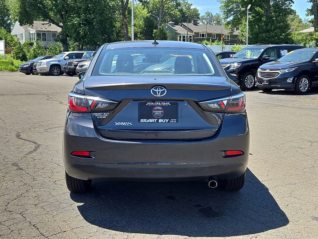 Used 2019 Toyota Yaris LE FWD image 6