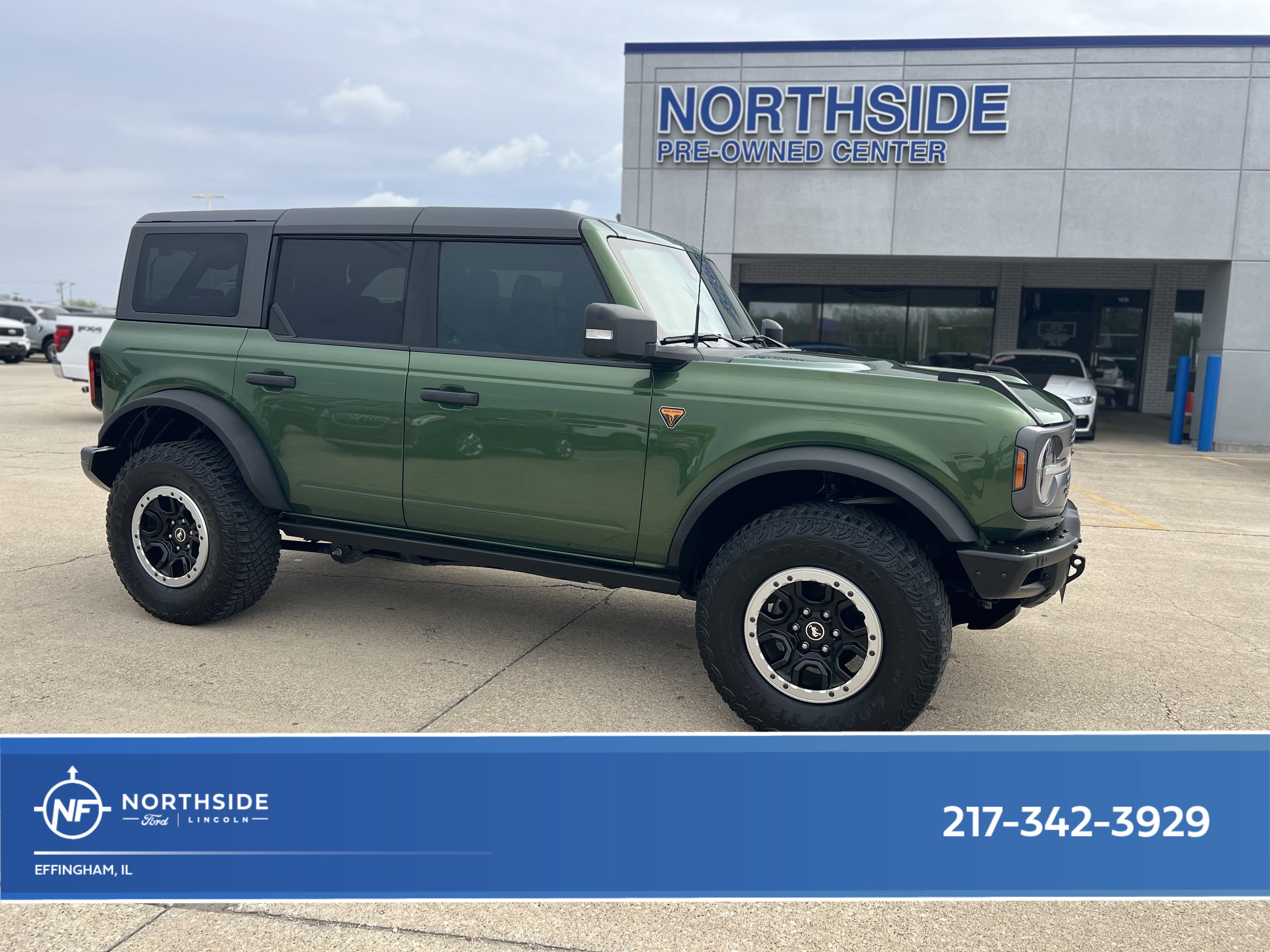Used 2023 Ford Bronco Badlands AWD/4WD image 1