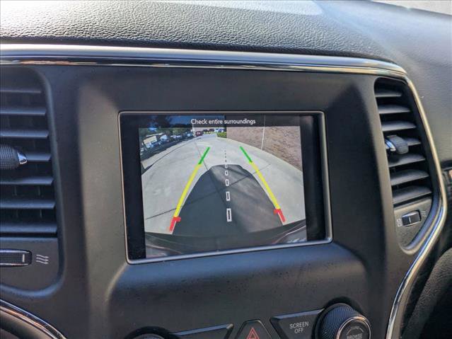 Used 2021 Jeep Grand Cherokee Laredo image 13