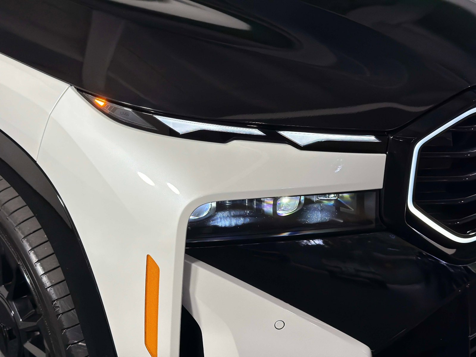 Used 2025 BMW XM image 9