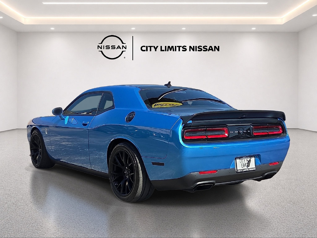 Used 2019 Dodge Challenger SRT Hellcat w/ Plus Package RWD image 6